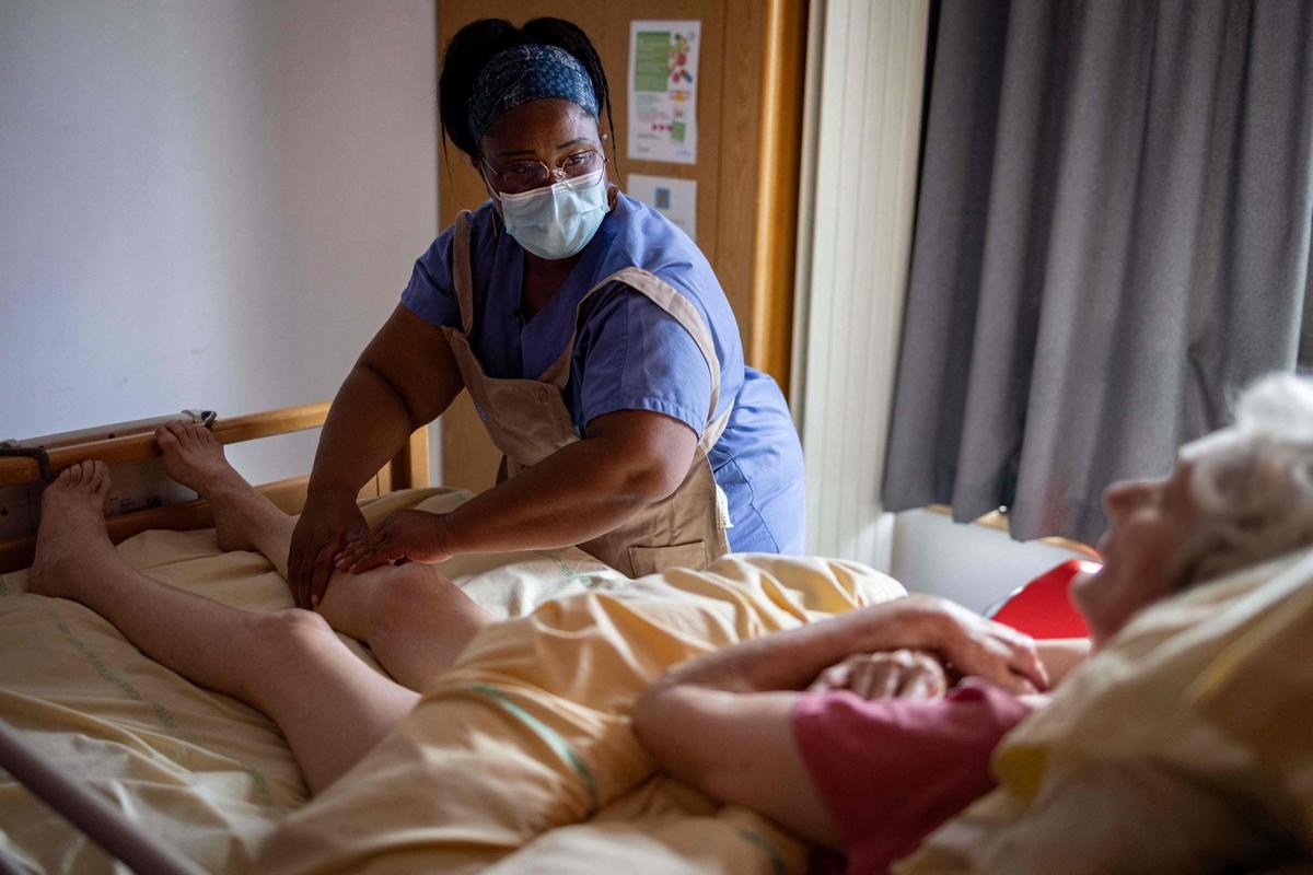 En cuidados paliativos, la muerte no es su realidad diaria: "Añadimos vida a los días".