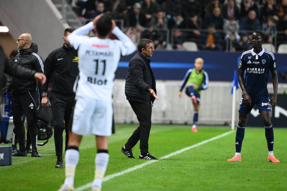 Stéphane Gilli dopo la sconfitta del Paris FC contro il Rennes: "Non siamo lontani".