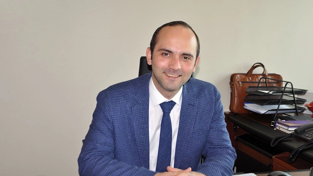 De rechtbank heeft geen gehoor gegeven aan het verzoek van het Constitutionele Hof om een nieuw proces tegen Tayfun Kahraman.