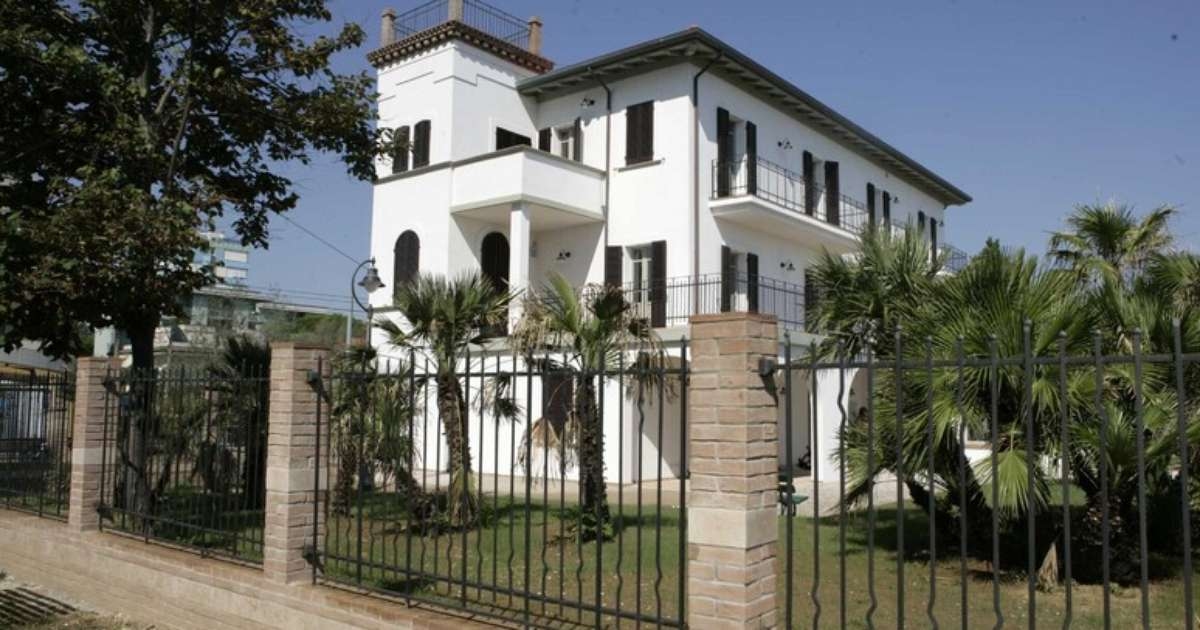 Mussolini's northern Italian home to be auctioned