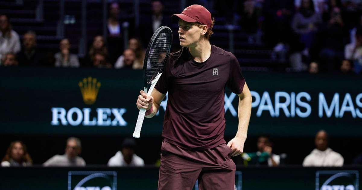 Грешник празднует победу в Париже и преуменьшает соперничество с Алькарасом.