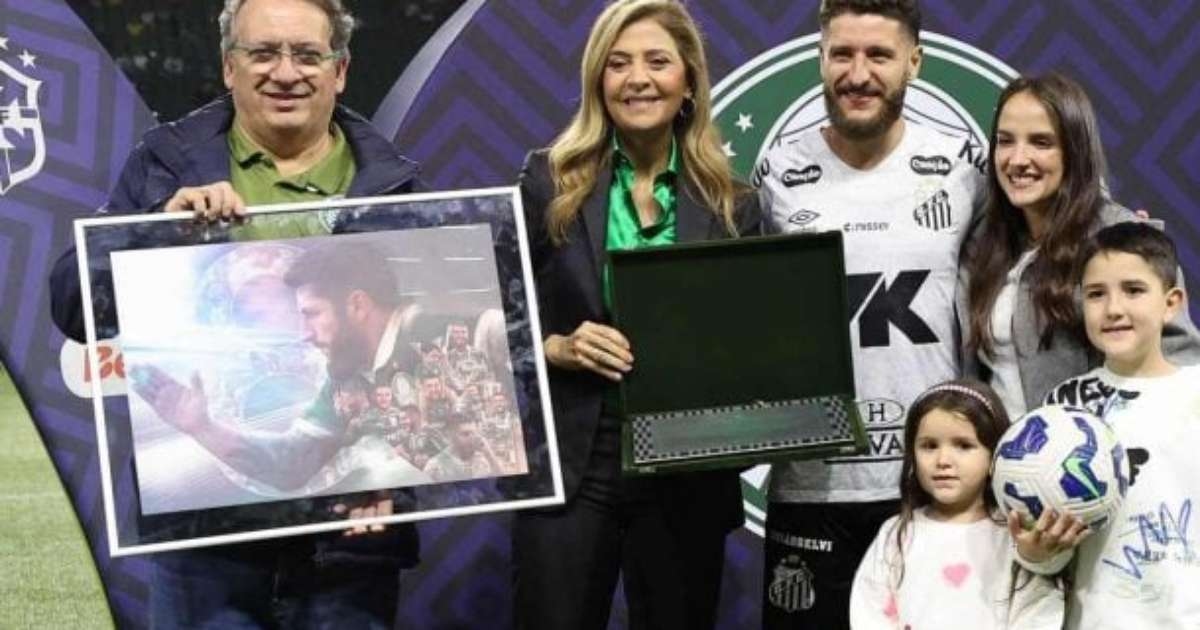 Palmeiras, Santos'a karşı derbi öncesinde Zé Rafael'i anıyor.