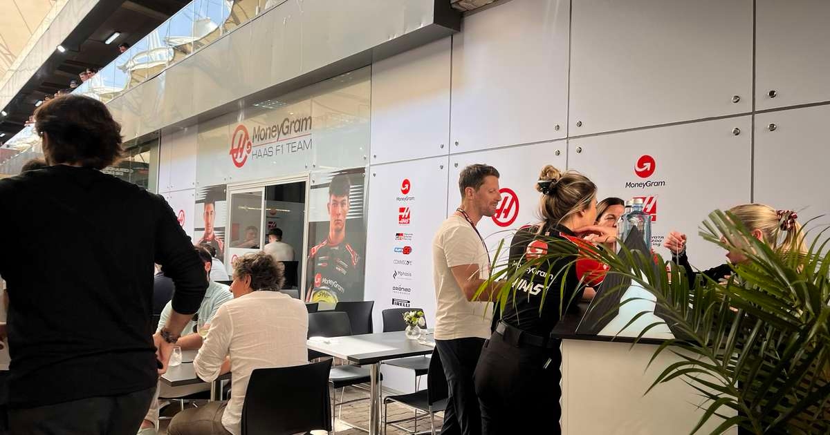 F1: Romain Grosjean, São Paulo GP'sine katılıyor ve Haas takımını ziyaret ediyor.