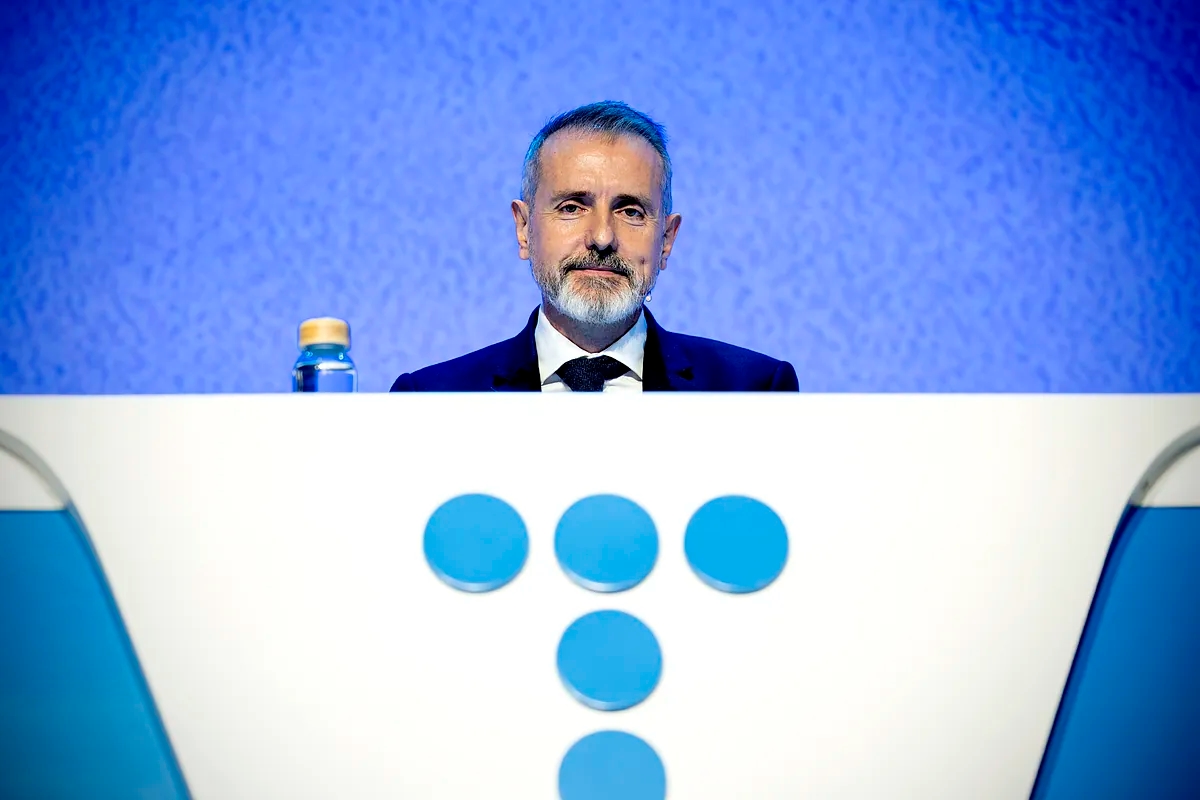 A Telefónica reduz drasticamente sua política histórica de dividendos para economizar € 870 milhões em dois anos, em preparação para aquisições.