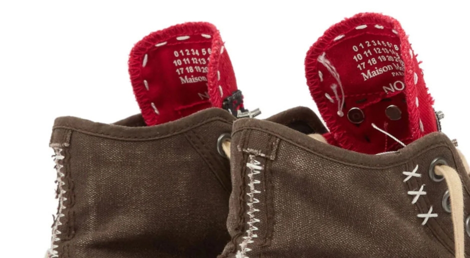 Ölümüne aşk mı? Lüks moda evi sıra dışı spor ayakkabılar sunuyor