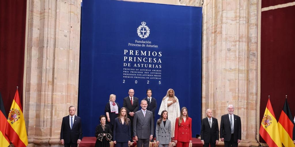 Cornamuse e gruppi alla Reconquista, a poche ore dalla cerimonia di premiazione della Principessa delle Asturie