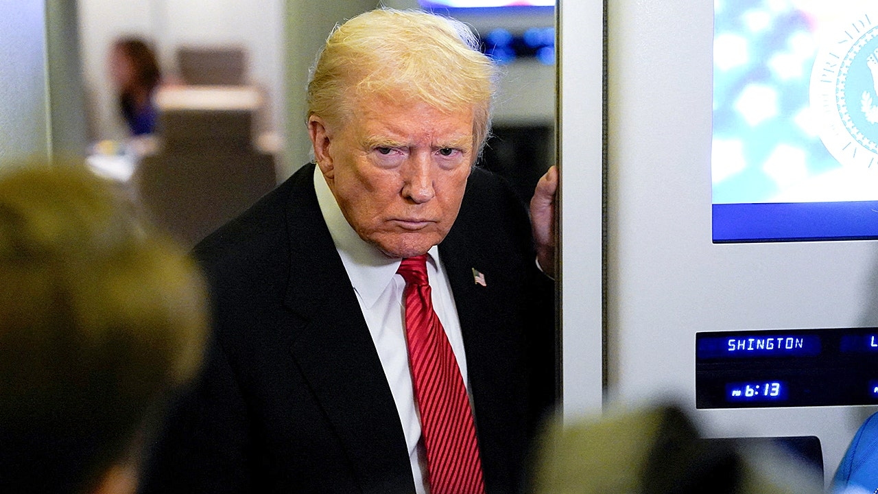 Die Republikaner im Senat blockieren einen parteiübergreifenden Versuch, Militäraktionen und Angriffe auf Drogenboote in der Karibik zu stoppen.