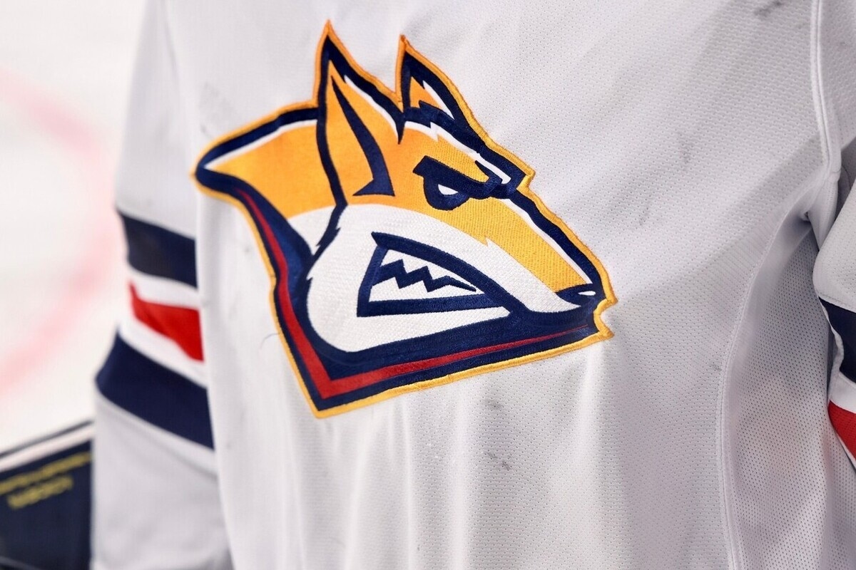 Razin, forvet oyuncusu Kuznetsov'un Ak Bars maçında neden oynamadığına dair açıklama yapmayı reddetti.