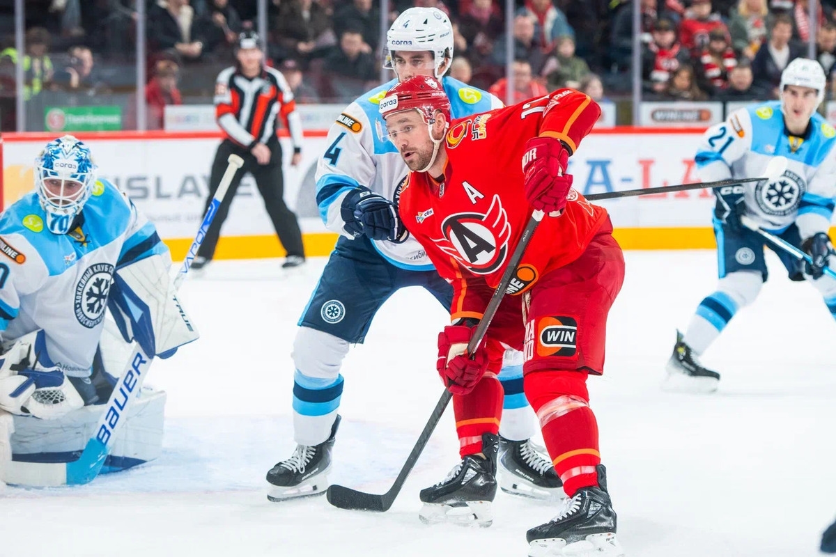 HC Avtomobilist errang einen bedeutenden Sieg über Sibir