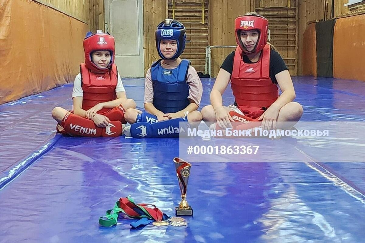 I lottatori di wushu di Protvino hanno riportato a casa da Kaluga un set completo di premi.