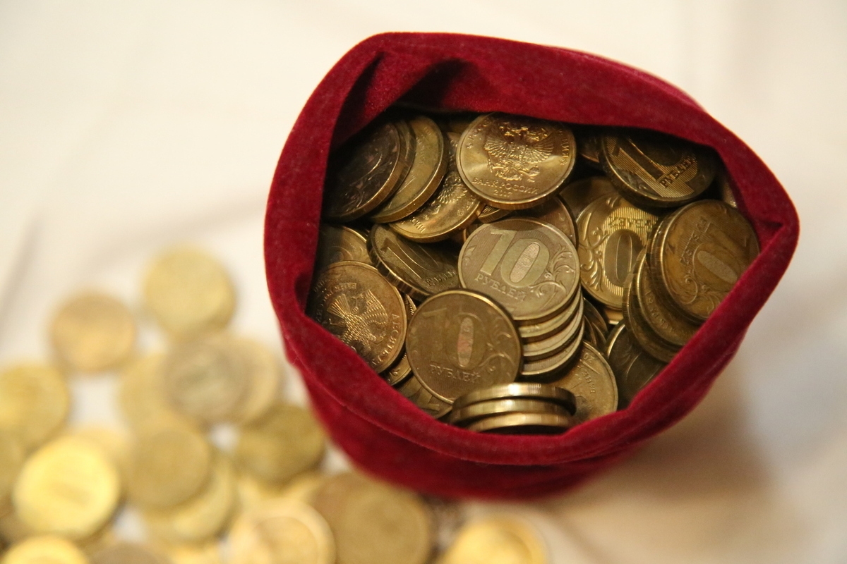 Il Bitcoin è crollato: i russi dovrebbero investire nelle criptovalute?