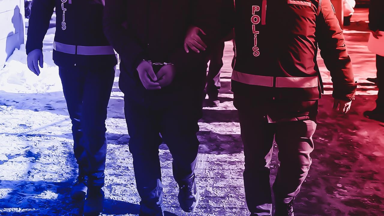 Dois suspeitos presos por agredir turistas em Beyoğlu