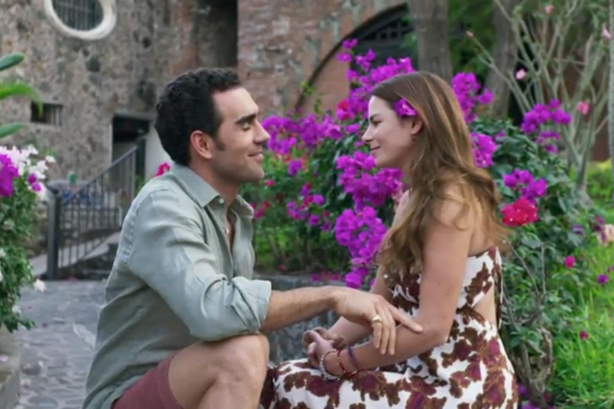 Эти знаки завершат октябрь бурными страстями и жаркими романами.