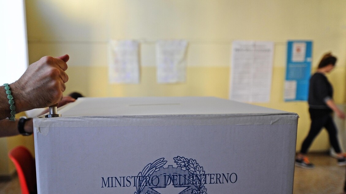With the lists closed in Veneto, Campania, and Puglia, the game is now in full swing.