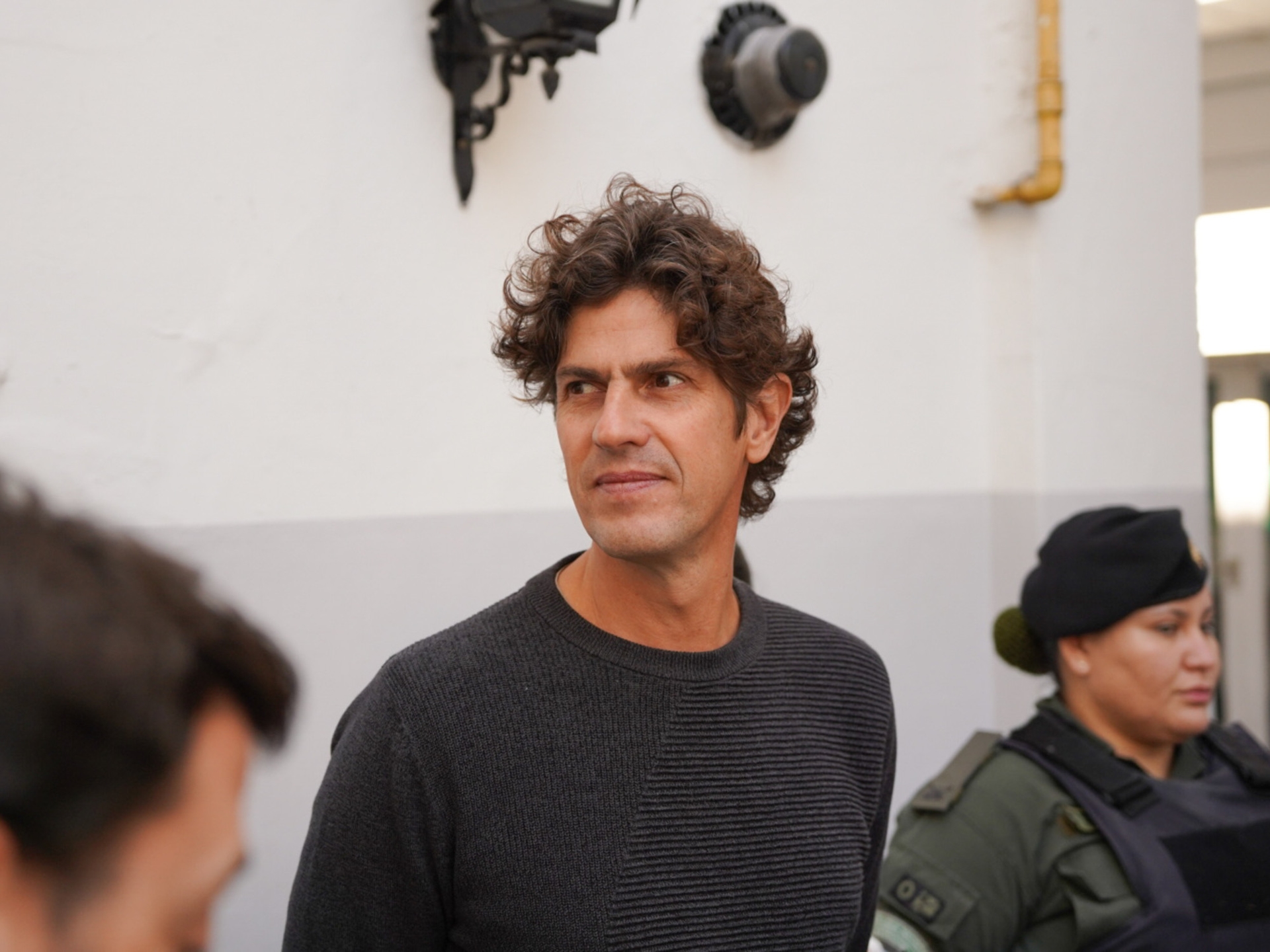 The Buenos Aires City election: Lousteau wins his seat by 1,411 votes, and the Libertarians ask to wait for the final count.