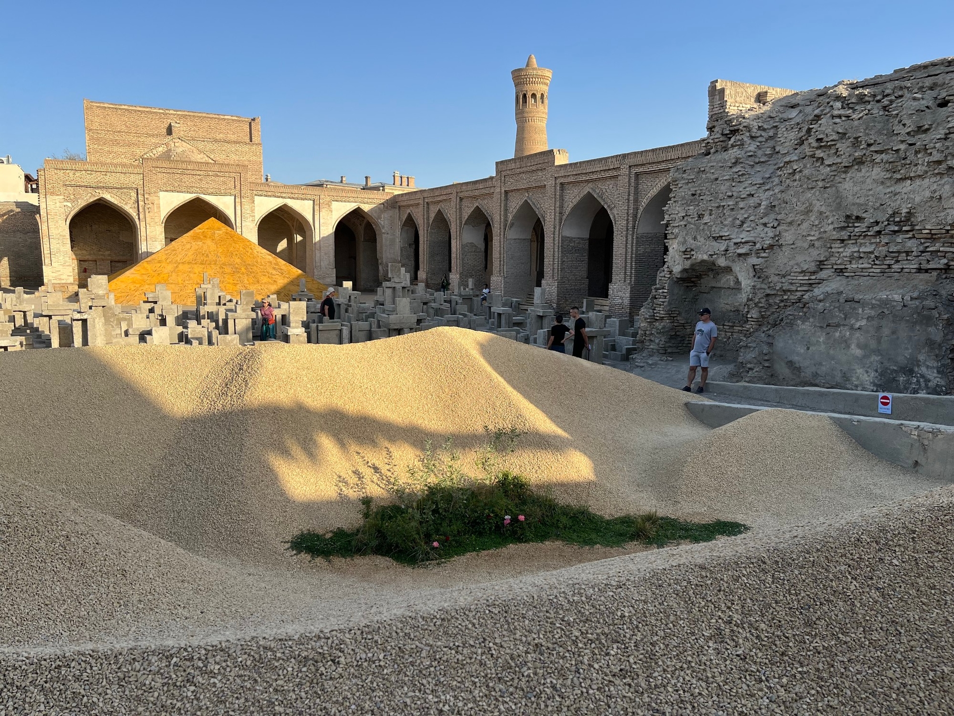 In Uzbekistan, la prima Biennale di Bukhara è una felice sorpresa per il 2025.