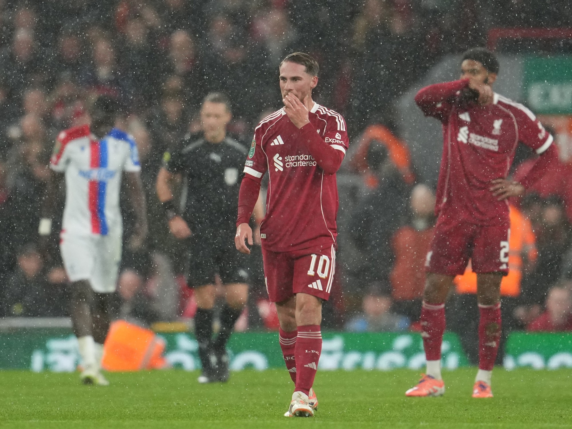 Coup dur à Anfield : le Liverpool d'Alexis Mac Allister a subi une lourde défaite face à Crystal Palace et a été éliminé de la Coupe de la Ligue anglaise.