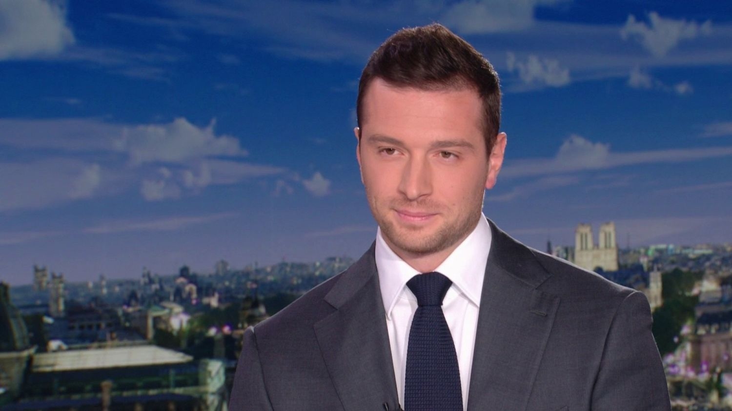 Po posiedzeniu parlamentarnym Zgromadzenia Narodowego jego przewodniczący Jordan Bardella zwrócił się do Emmanuela Macrona z prośbą o „zwrócenie uwagi”