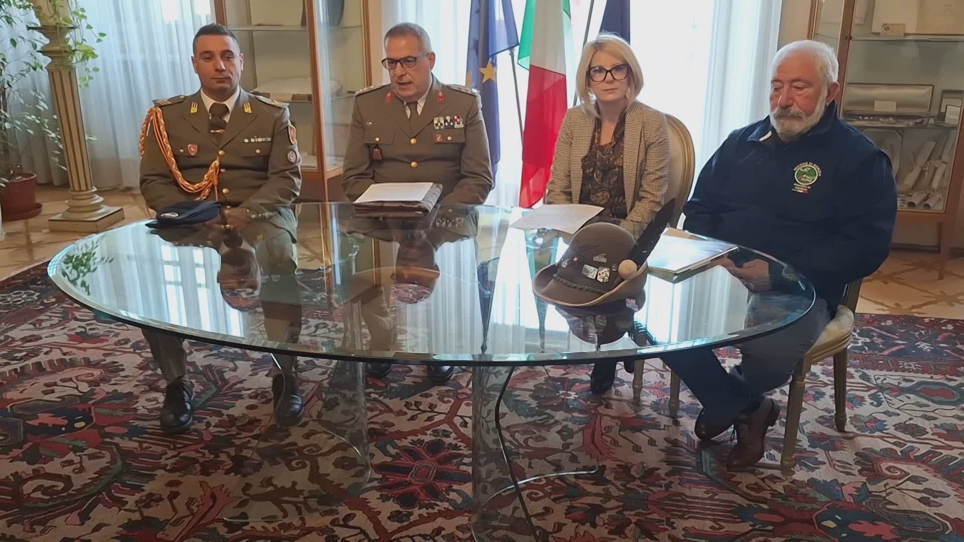 В театре Верди в Гориции «Фрателли» представляет историю Ступарихов.