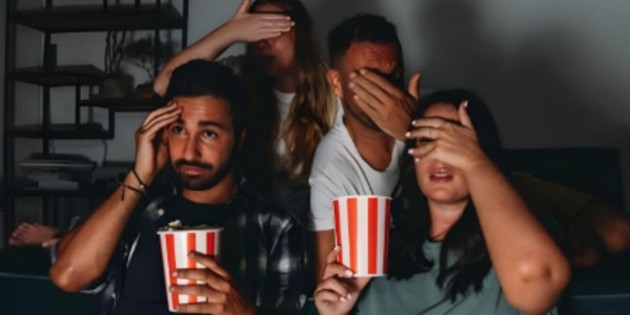 Terrifying movies and series to enjoy Halloween from home