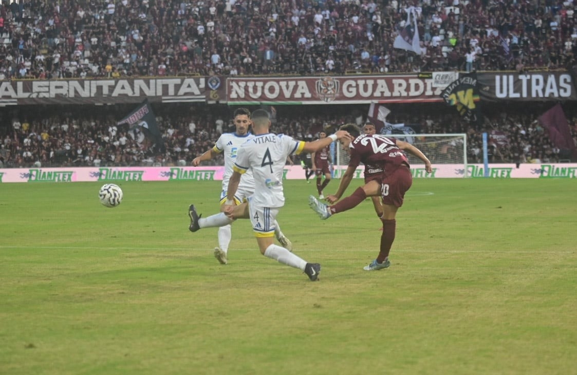 Salernitana a Latina scortata da 2500 tifosi