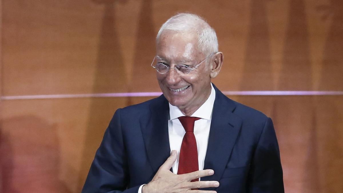 Gli esecutori testamentari di Isak Andic chiedono "rispetto" per il figlio Jonathan e difendono la sua innocenza.
