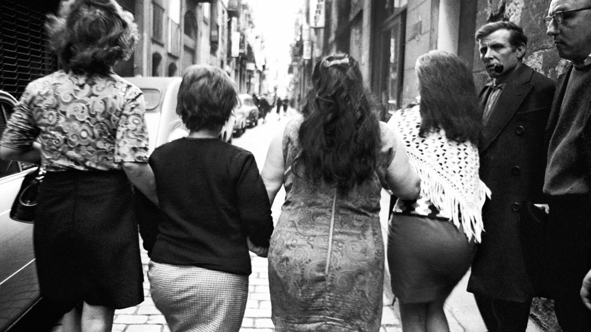 Zakonnice, prostytutki, Cyganki i mażoretki, antykobiecości Colity przejmują DHub