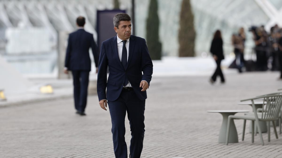 Śnić, że on go ratuje