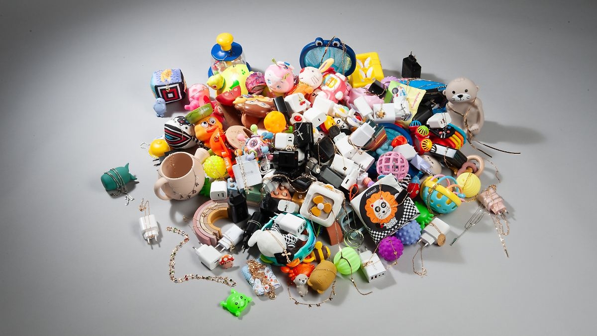 Zehirli ve son derece tehlikeli: Tüketici testçisi Temu ve Shein'i parçalara ayırıyor.