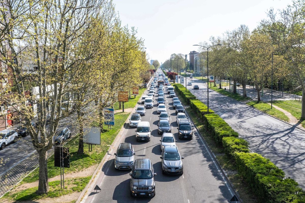 Neue Änderungen bei der Kfz-Steuer stehen bevor: Hier erfahren Sie, was ab 2026 zu erwarten ist.