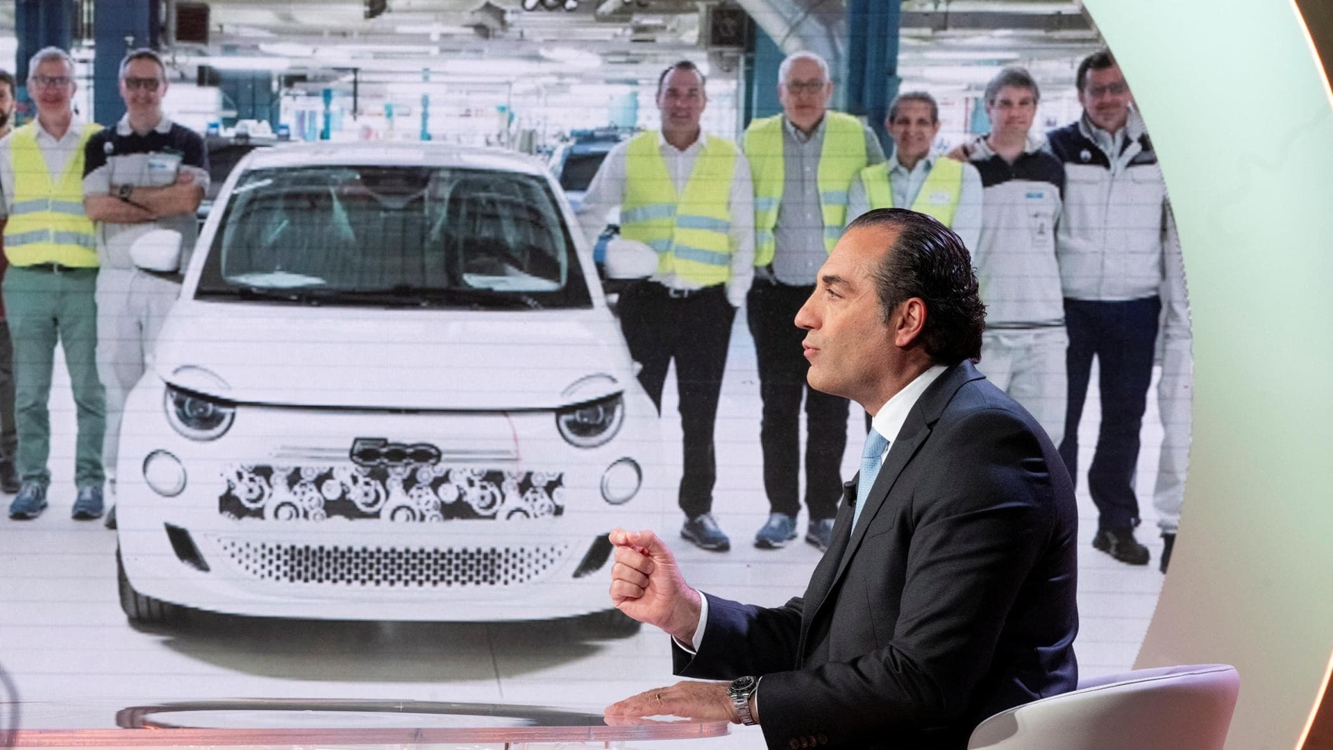 Выручка Stellantis снова начала расти, увеличившись на 13% в третьем квартале.