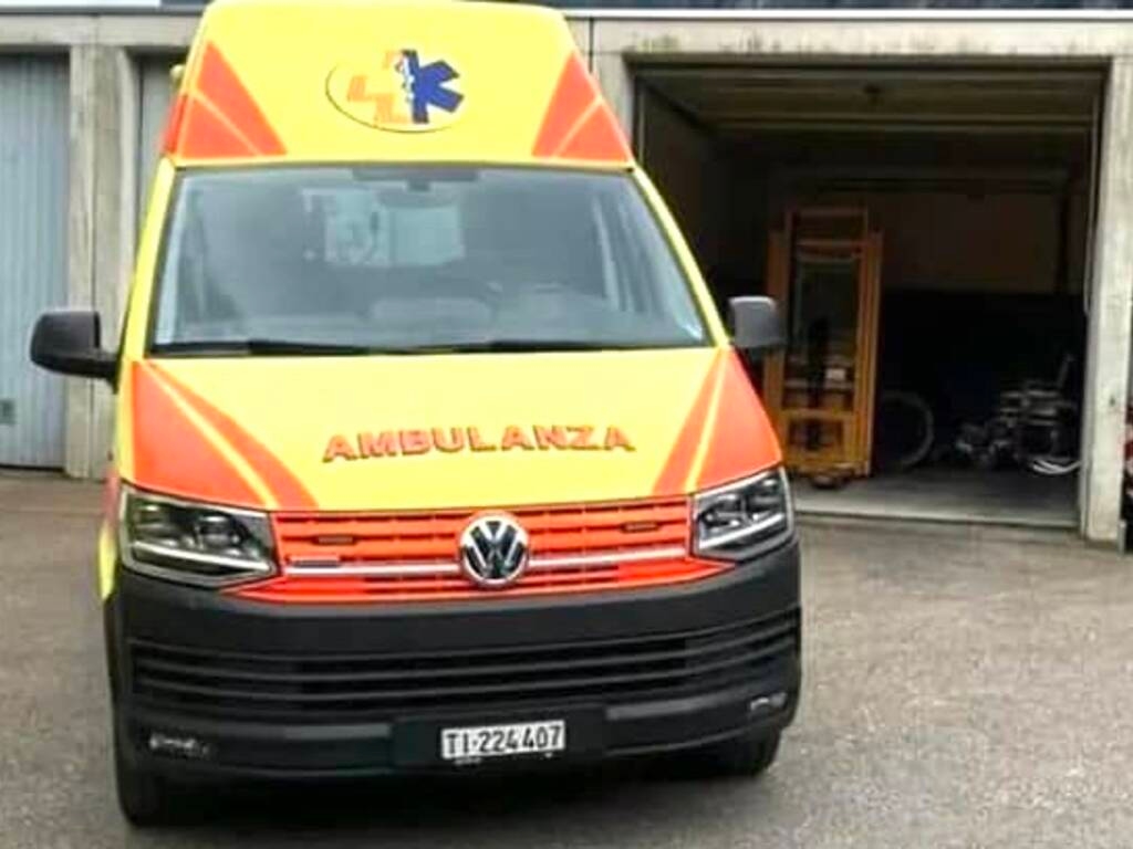 Canton Ticino - Scontro tra auto e bus in Vallemaggia: un morto e tre feriti - Canton Ticino - Varese News