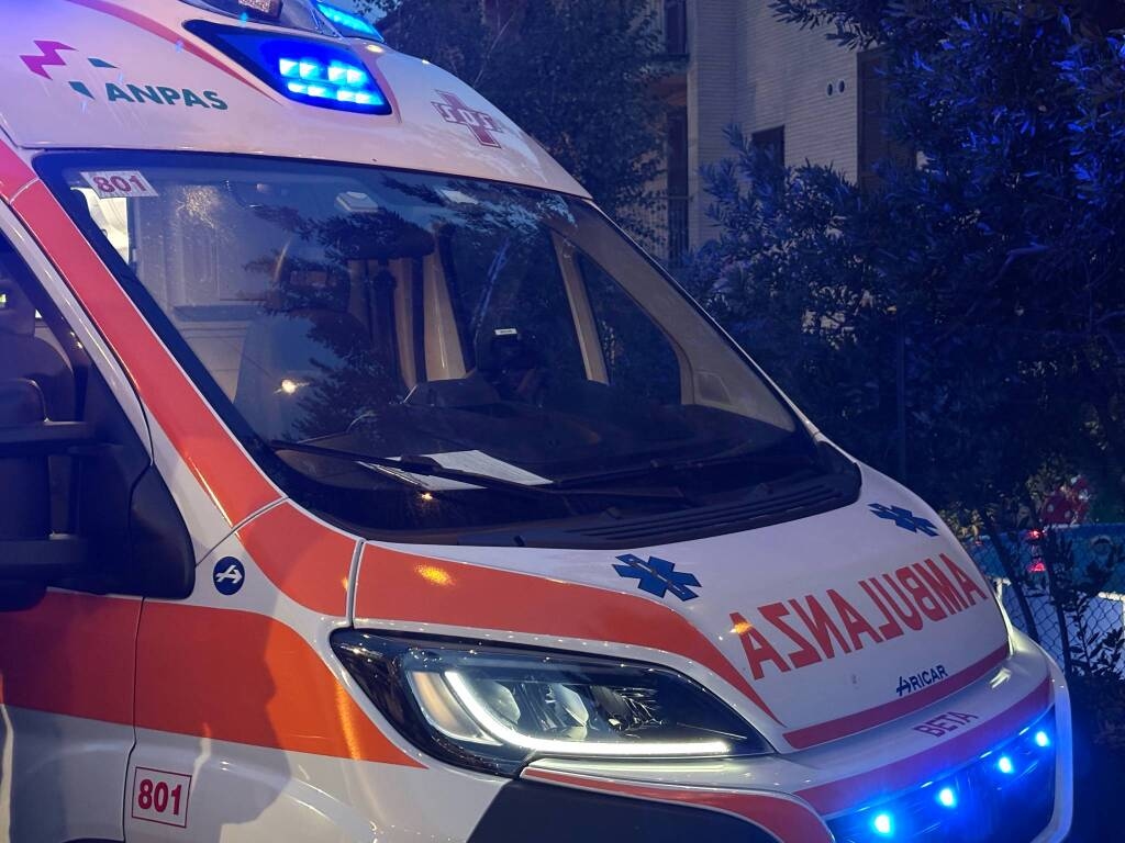 Gavirate – Fußgänger in Gavirate angefahren, 71-jähriger Mann mit lebensbedrohlichen Verletzungen ins Krankenhaus eingeliefert – Varese News